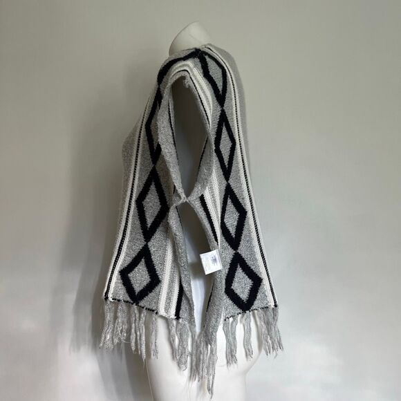 Roebuck & co Boho blanket poncho - Picture 3 of 5